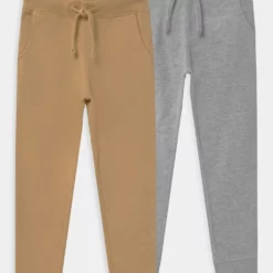 De gros 🔥 En promotion Friboo 2 PACK - Pantalon de survêtement pantalons normale kids 👍